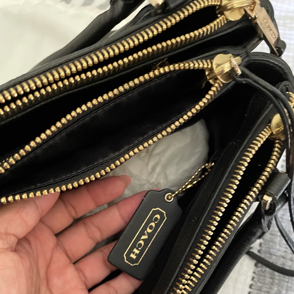 Very classic Purse 👜 - Picture 5 of 5